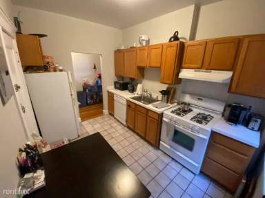 Main picture of 325 Summit Ave