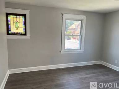 Main picture of 1270 Linden Ave