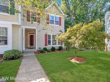 Main picture of 200 Twelve Oaks Dr