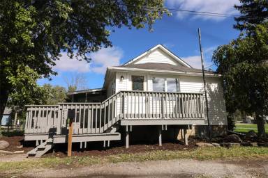 Main picture of 720 Turner St