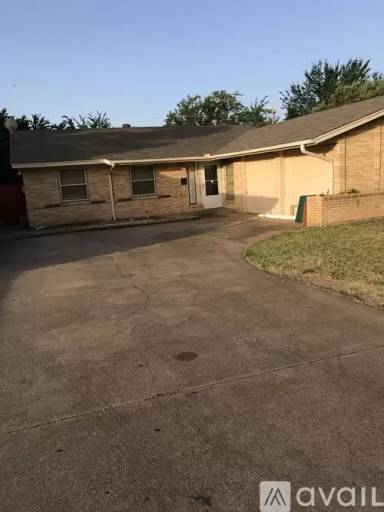Main picture of 2700 Timberlake Dr
