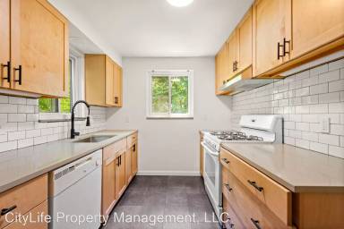 Main picture of 1615 Crosby Ave