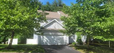 Main picture of 8 Aspen Ave