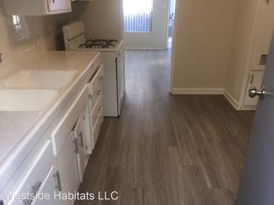 Main picture of 24852 Newhall Ave