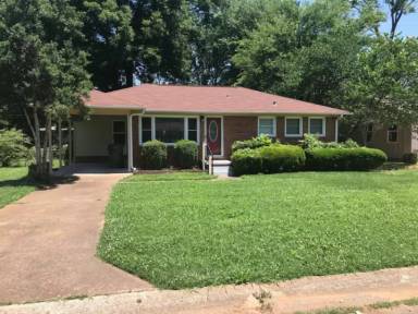 Main picture of 1921 Stevens Dr NE