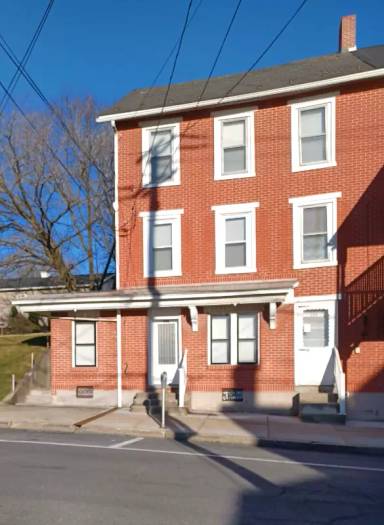 Main picture of 175 S Main St