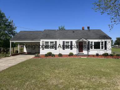 Main picture of 9814 Stricklands Crossroads Rd