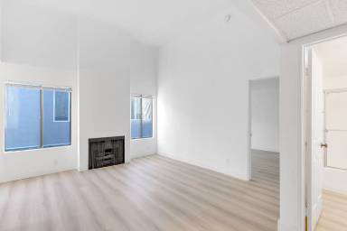 Main picture of 8831 Van Nuys Blvd