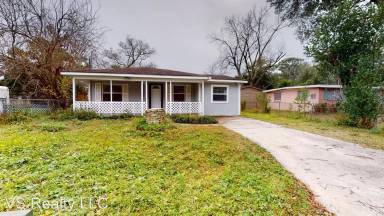 Main picture of 7974 Stuart Ave