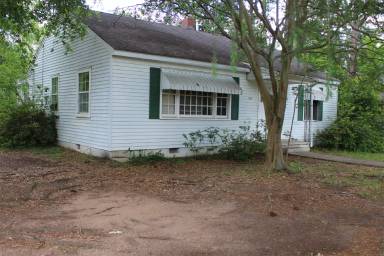 Main picture of 1815 W Lincoln Ave