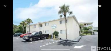 Main picture of 102 S Peninsula Dr