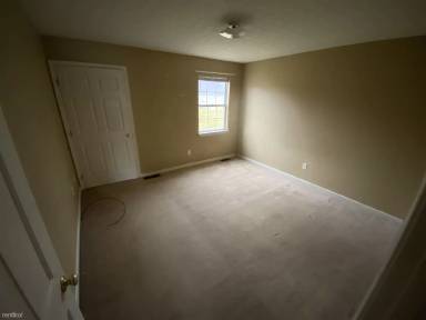 Main picture of 1618 McIntosh St