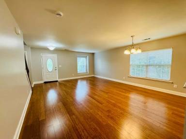 Main picture of 10310 Glenburn Ln