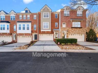 Main picture of 2947 Imperial Oaks Dr