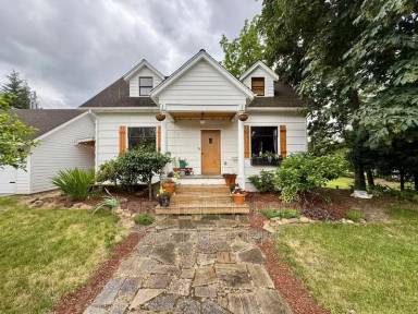 Main picture of 2234 N L St