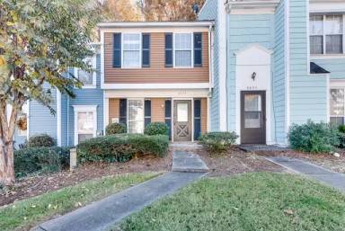 Main picture of 6628 Wellington Sq