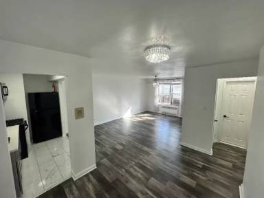 Main picture of 825 Ocean Pkwy