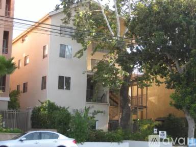 Main picture of 11508 Moorpark St