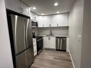 Main picture of 310 E 6240 S