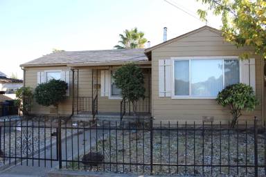 Main picture of 30 Belshaw St