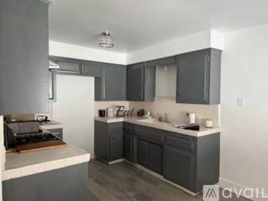 Main picture of 203 S Curtis Ave
