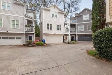 Main picture of 739 Ponce de Leon Pl NE