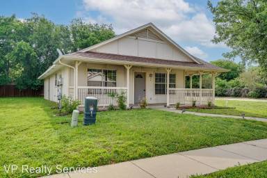 Main picture of 441 N Cowan Ave
