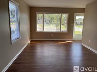 Main picture of 516 Woodland Ave