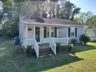 Main picture of 1418 Airport Rd