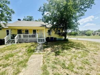 Main picture of 2456 Cincinnati Ave