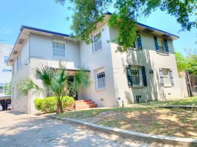 Main picture of 20 Pinedale St