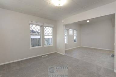 Main picture of 6827 SE Mitchell Ct