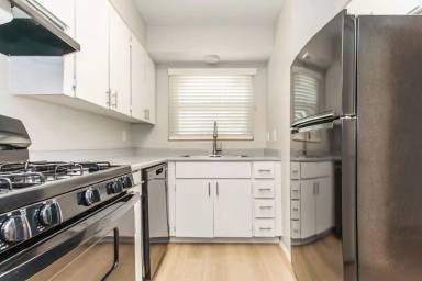 Main picture of 6821 E Broadway Blvd