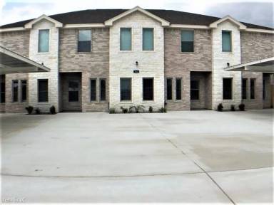 Main picture of 504 Newport Ave