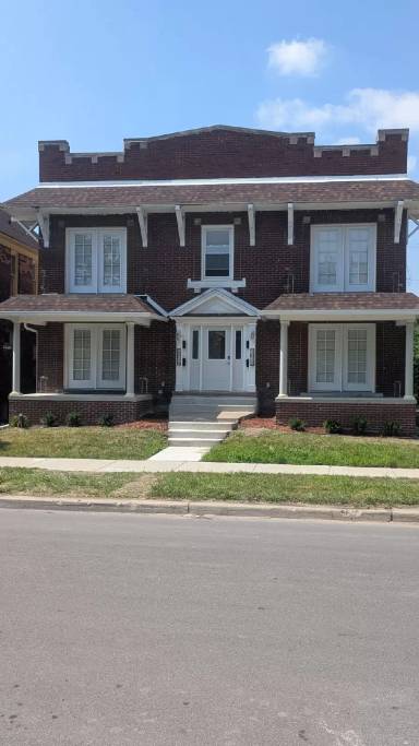 Main picture of 1614 W Euclid St