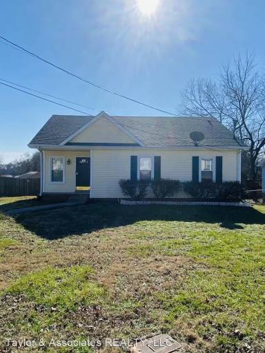 Main picture of 910 Princeton Dr