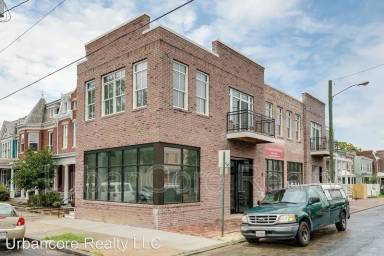 Main picture of 306 N 32nd St