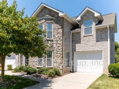 Main picture of 41 Four Farms Cir