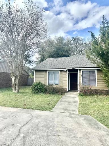 Main picture of 11252 Windtree Dr E