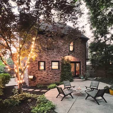 Main picture of 5827 N College Ave
