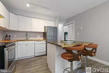 Main picture of 1208 16th St NE