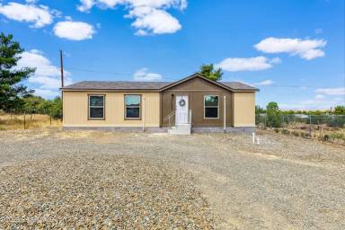 Main picture of 20932 E Deer Valley Ln