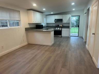 Main picture of 17521 Salais St