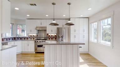 Main picture of 703 Pearl St