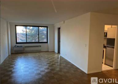 Main picture of 445 Malcolm X Blvd