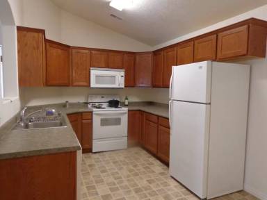 Main picture of 93 W 1000 N