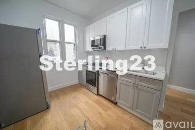 Main picture of 32 51 44 St