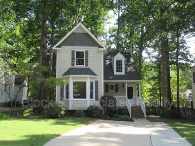 Main picture of 4917 Liverpool Ln