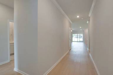 Main picture of 115 Clift Creek Dr