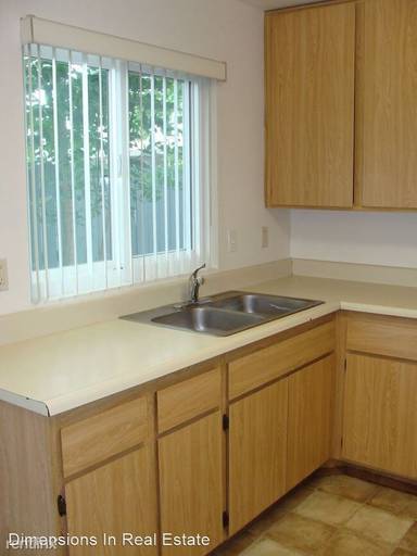 Main picture of 898 Aristotle Dr